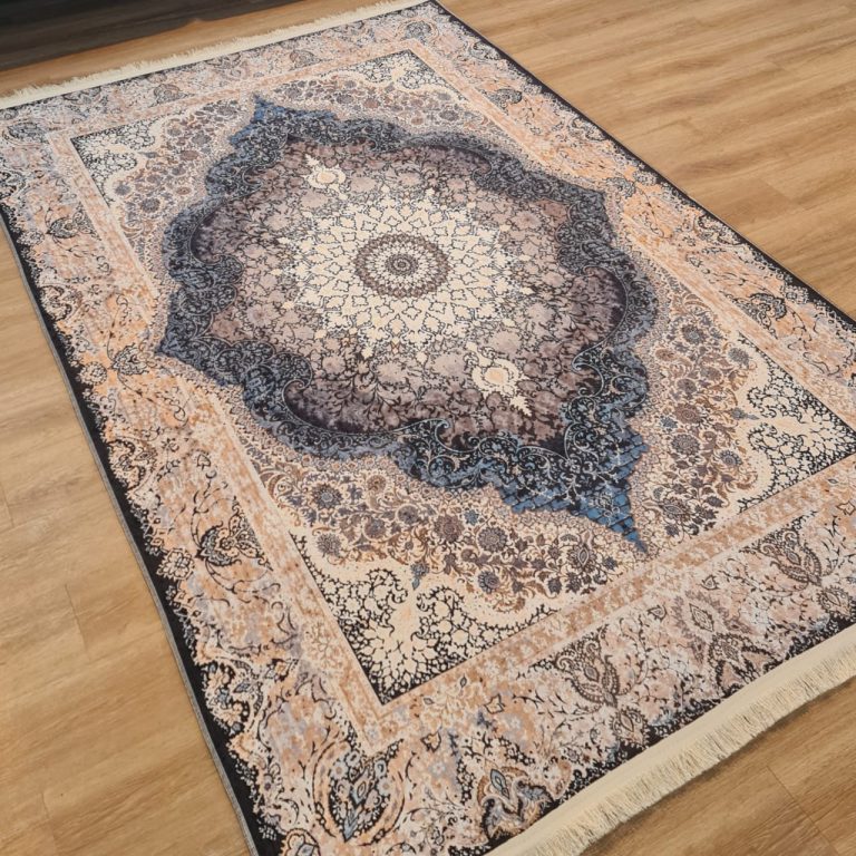 خرید فرشینه کرمی و آبی